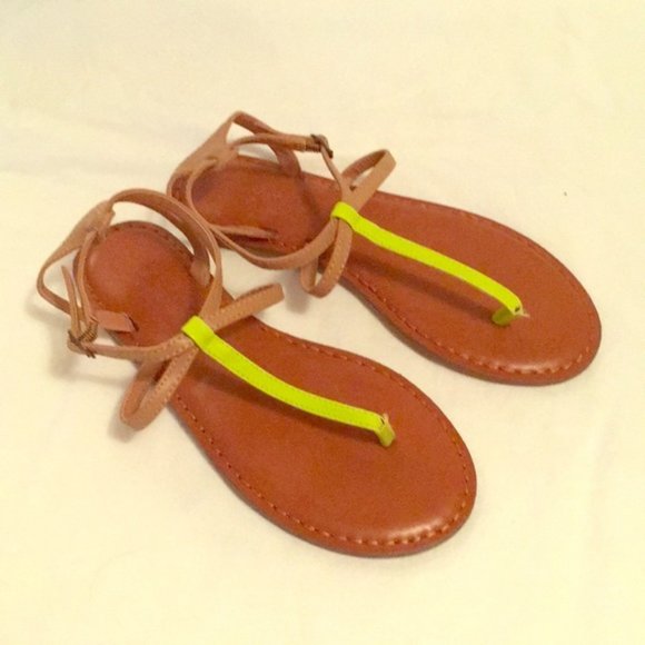NWOT Lot of 3 Pair Women's Sandals- Size 6 - Picture 3 of 8